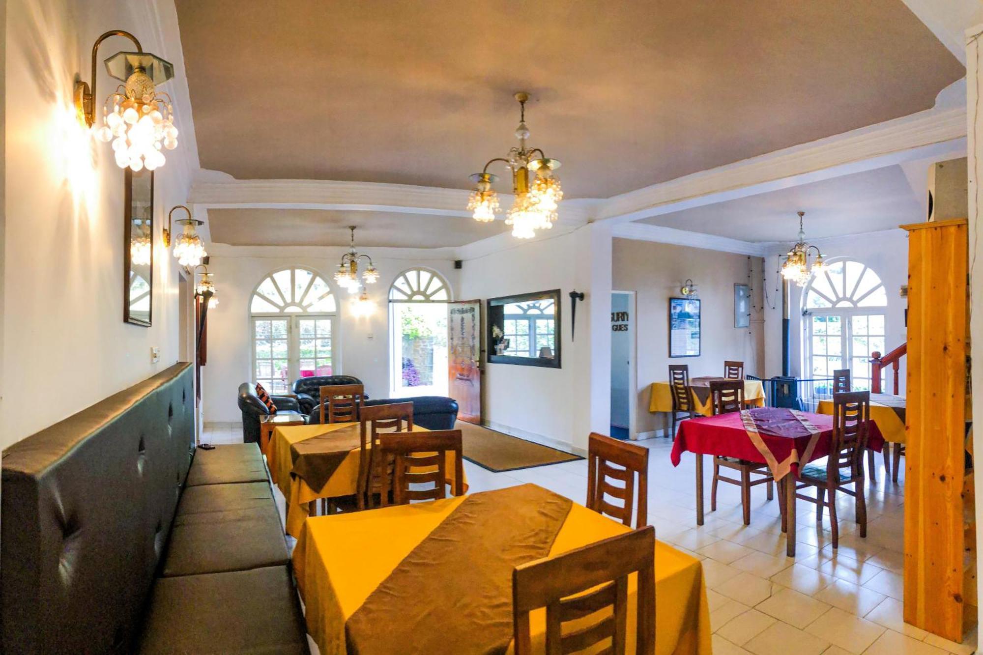 Suriya Guest Hotel Nuwara Eliya Ngoại thất bức ảnh