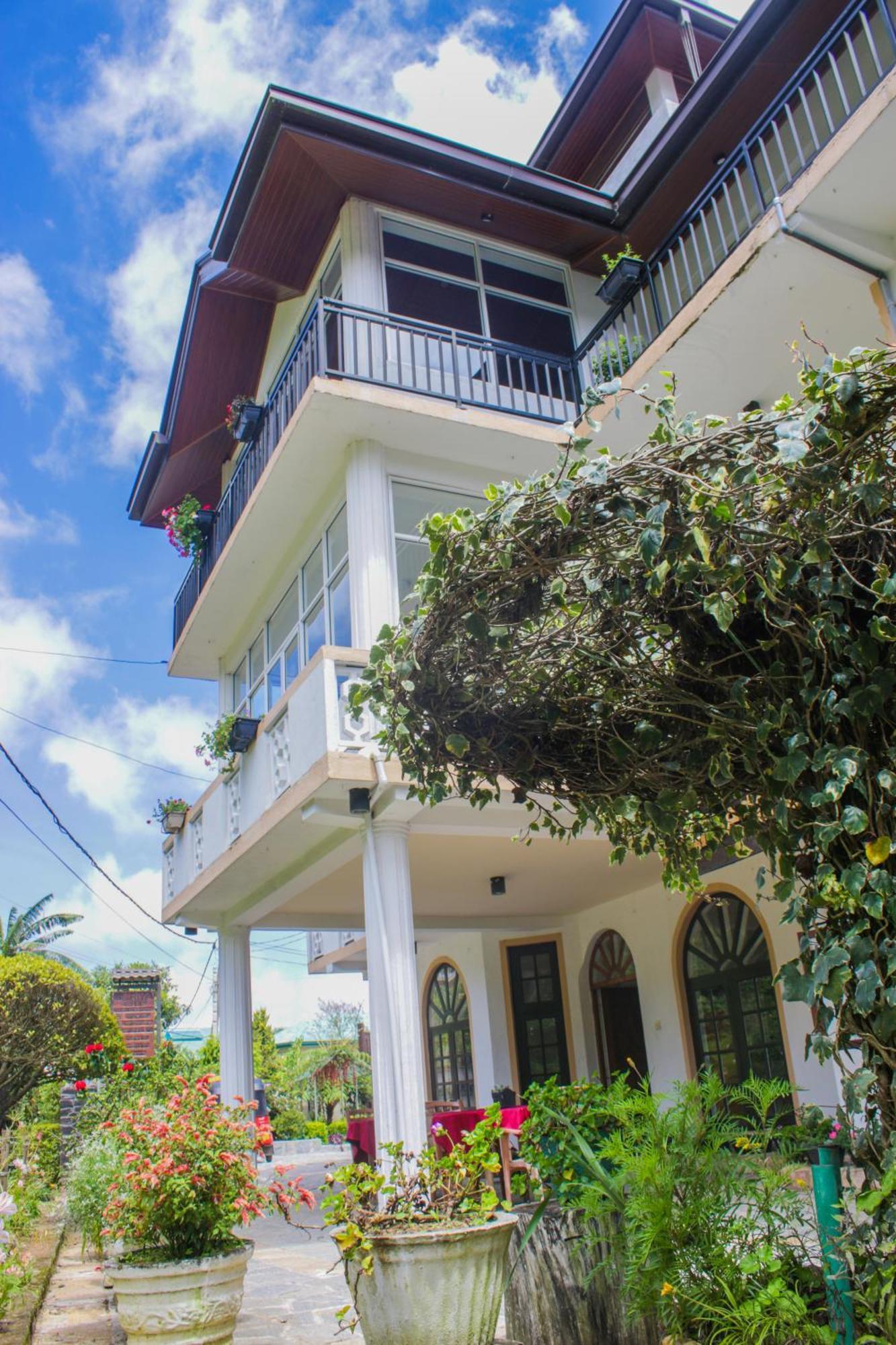 Suriya Guest Hotel Nuwara Eliya Ngoại thất bức ảnh